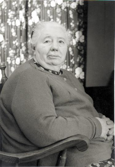 Oma Jansen - jaren 50.jpg